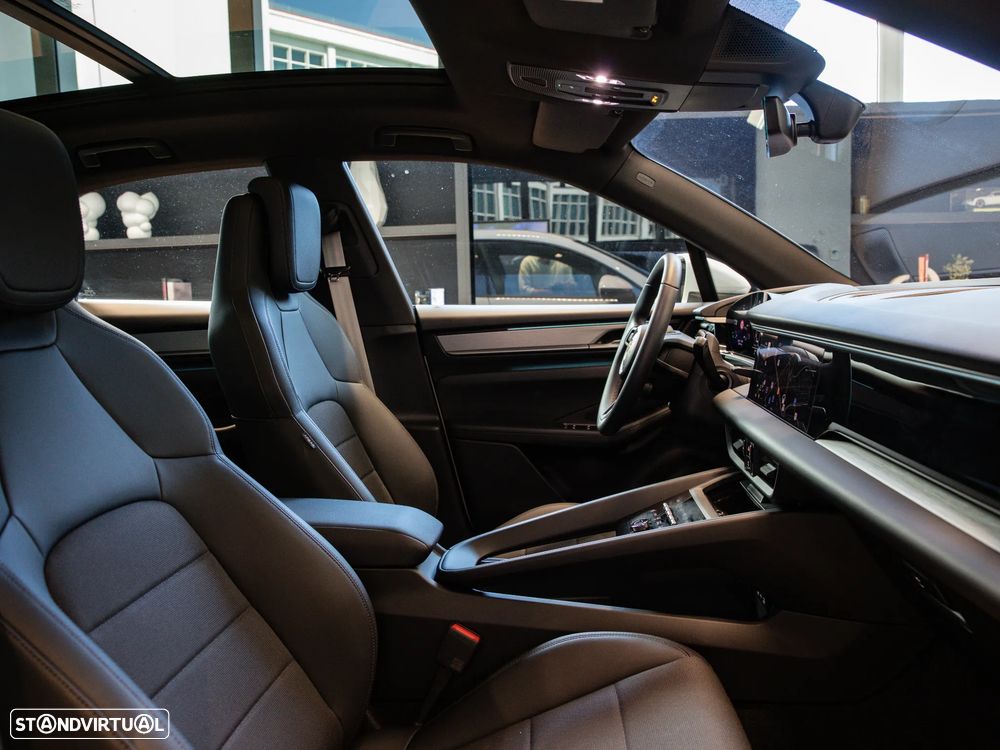 Porsche Macan Electric 4 - 43