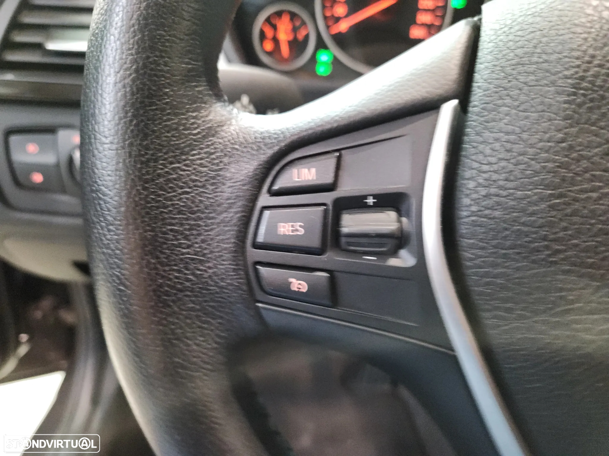BMW 320 d Touring Aut. - 28
