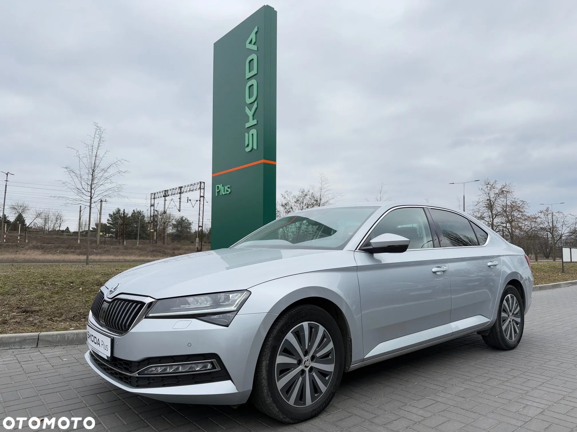 Skoda Superb 2.0 TDI SCR Style DSG - 2