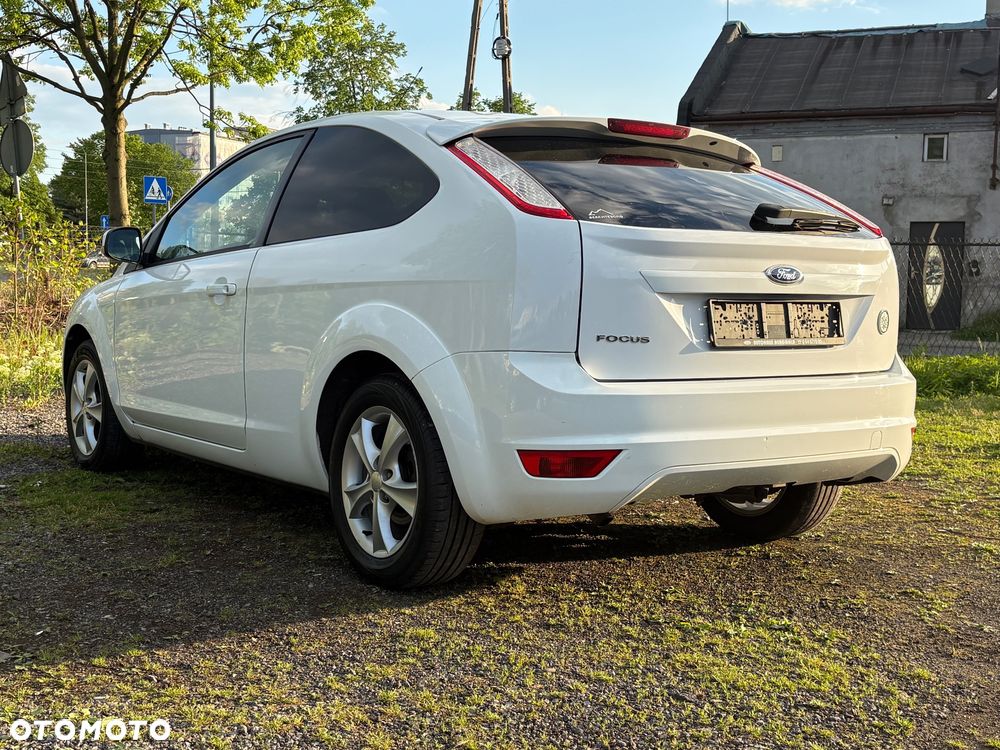 Ford Focus 1.6 16V Sport - 4