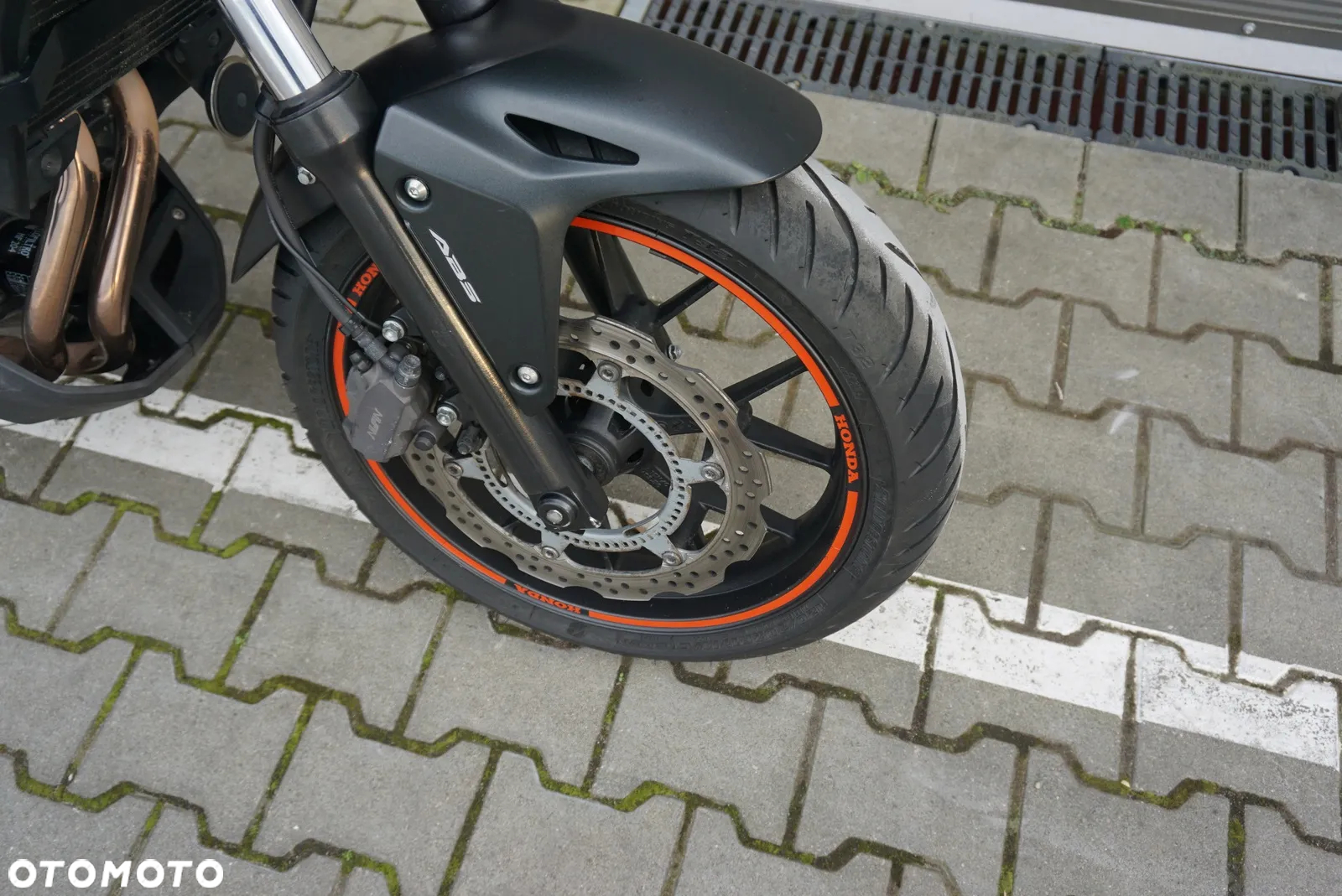 Honda CB - 10