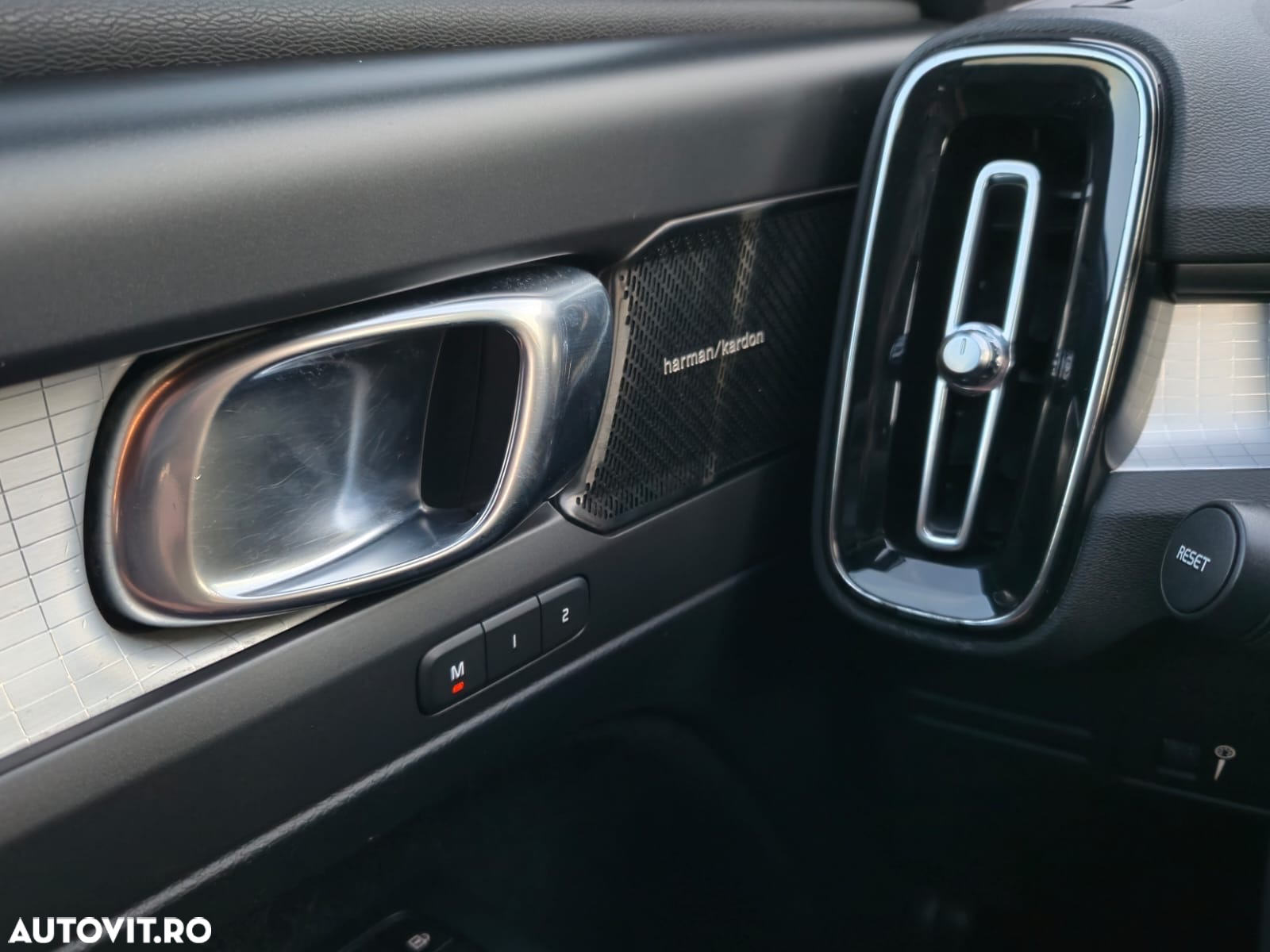 Volvo XC 40 D4 AWD Geartronic Inscription - 26