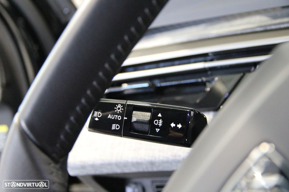 Peugeot 5008 1.2 Hybrid Allure e-DCS6 - 13