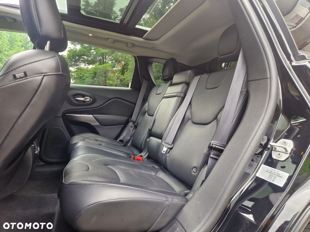 Jeep Cherokee 2.0 GME Active Drive I Limited - 17