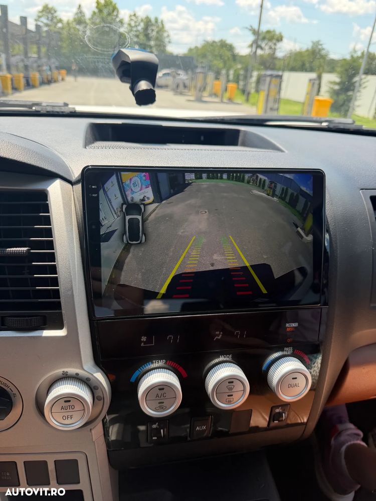 Toyota Tundra - 11