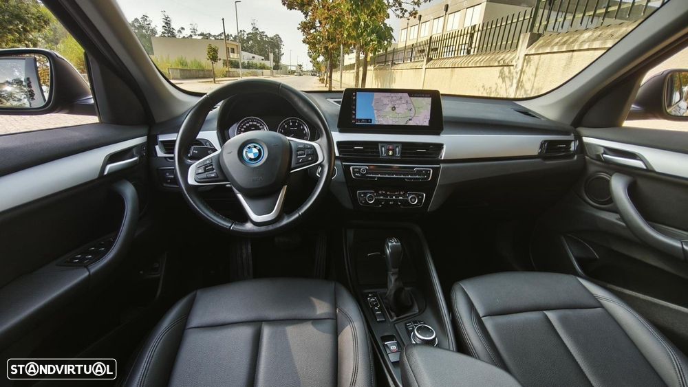 BMW X1 25 e xDrive Line Sport - 36