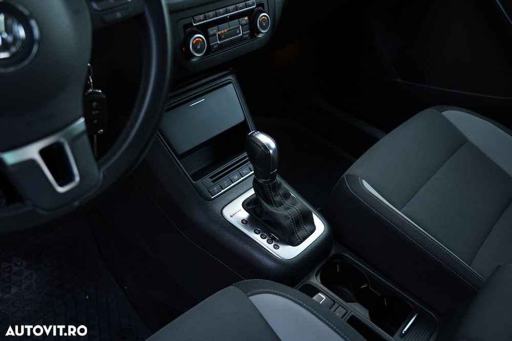 Volkswagen Tiguan 2.0 TDI DPF 4Motion BlueMotion Technology DSG Lounge Track & Style - 29