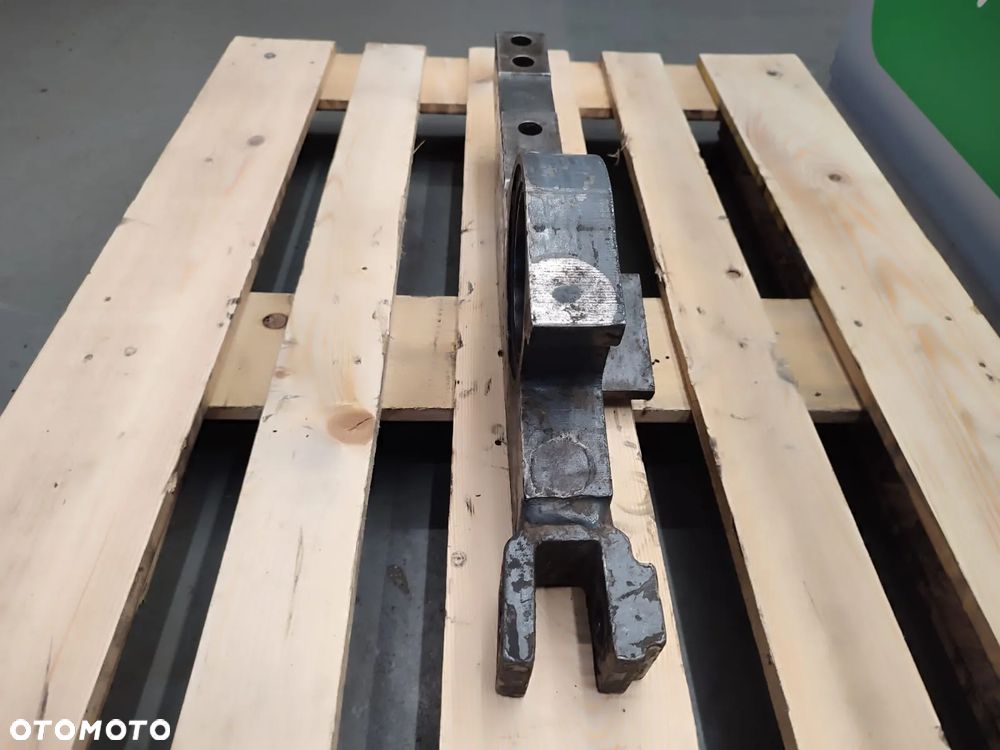 Wspornik ucho mostu Fendt serii 800/900 - 7
