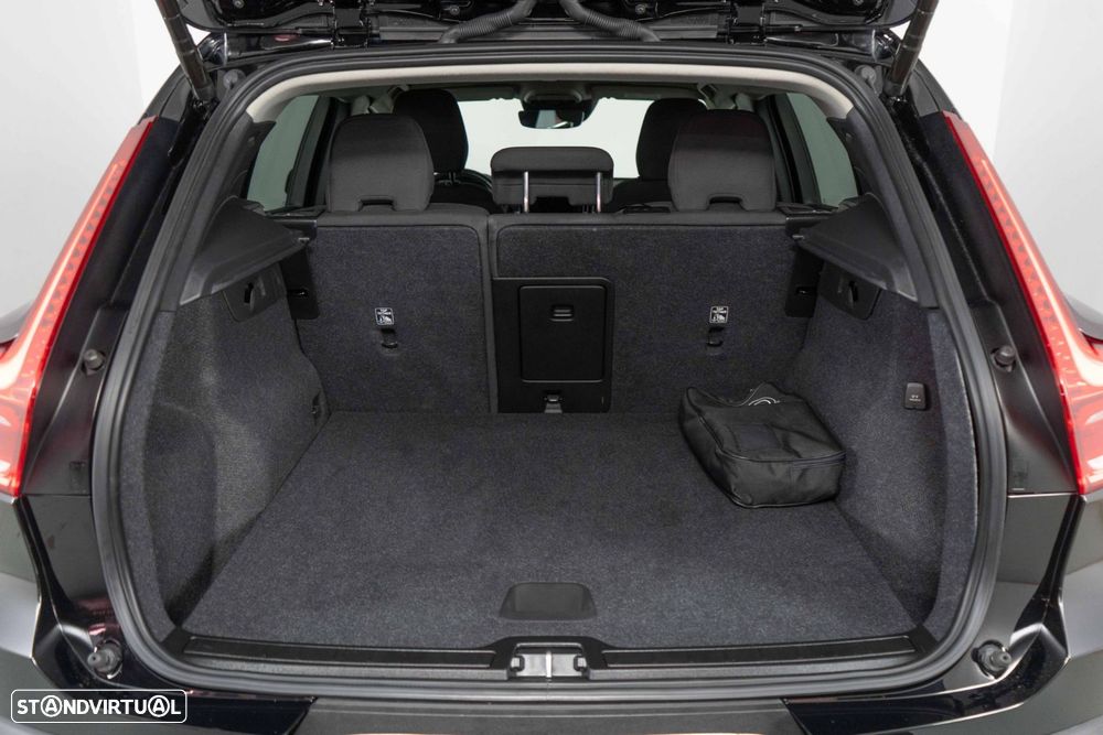 Volvo XC 40 1.5 T5 PHEV Momentum Plus - 16