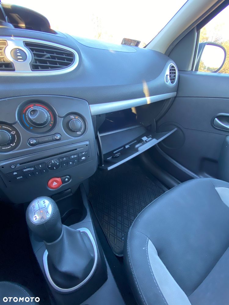 Renault Clio 1.2 TCE Authentique - 18