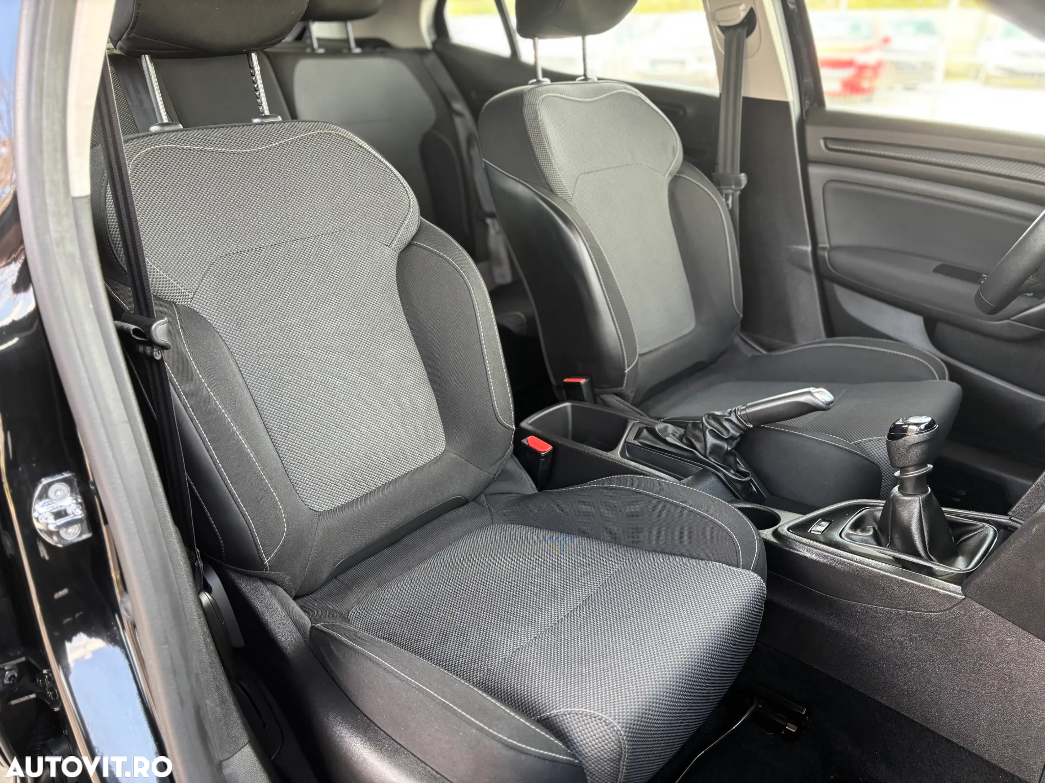 Renault Megane TCe 115 GPF LIFE - 15