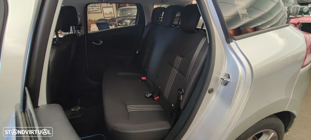 Renault Clio Sport Tourer 1.5 dCi GT Line - 17