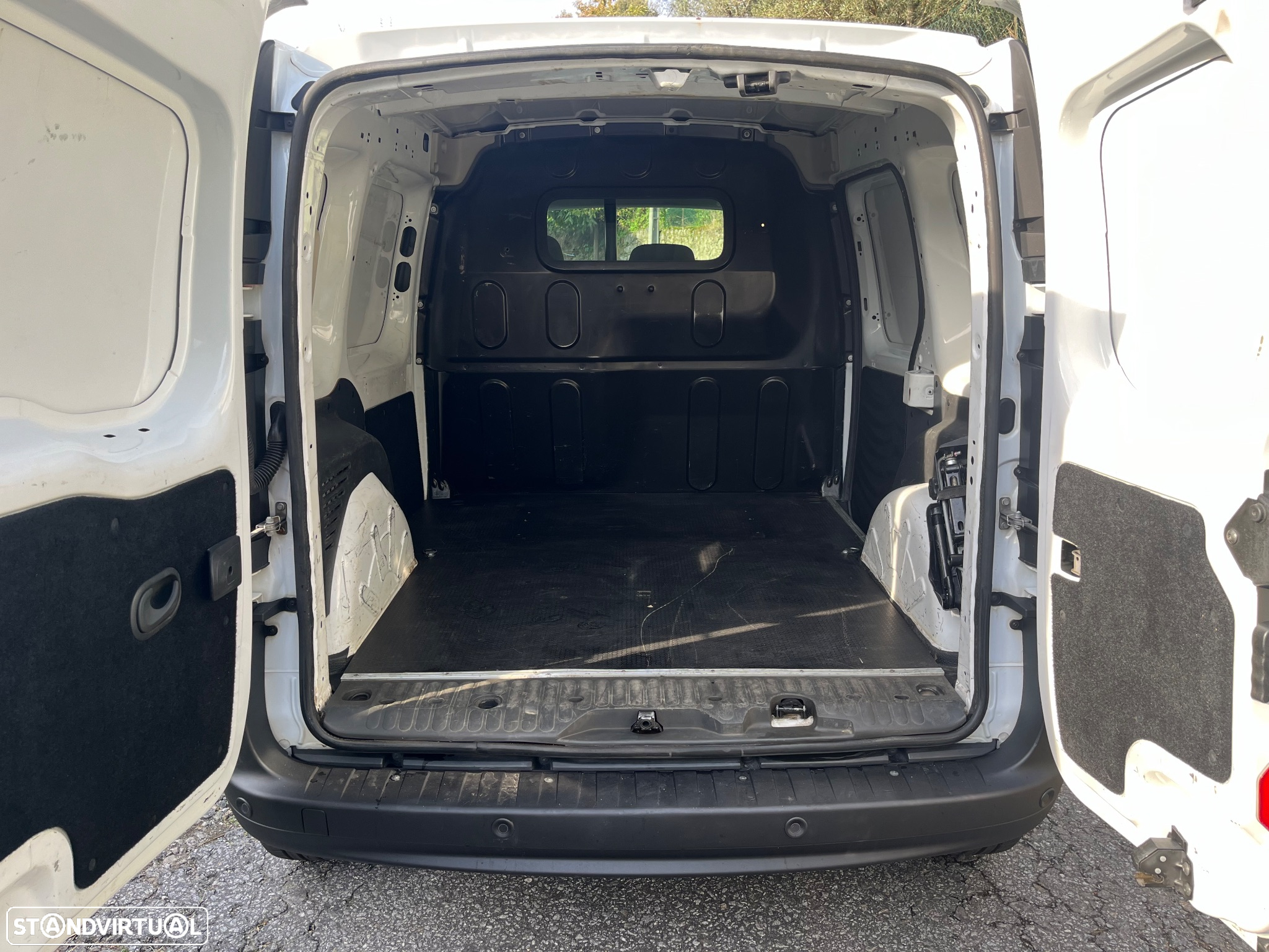 Renault Kangoo Energy 1.5 dCi 90 S&S - 27
