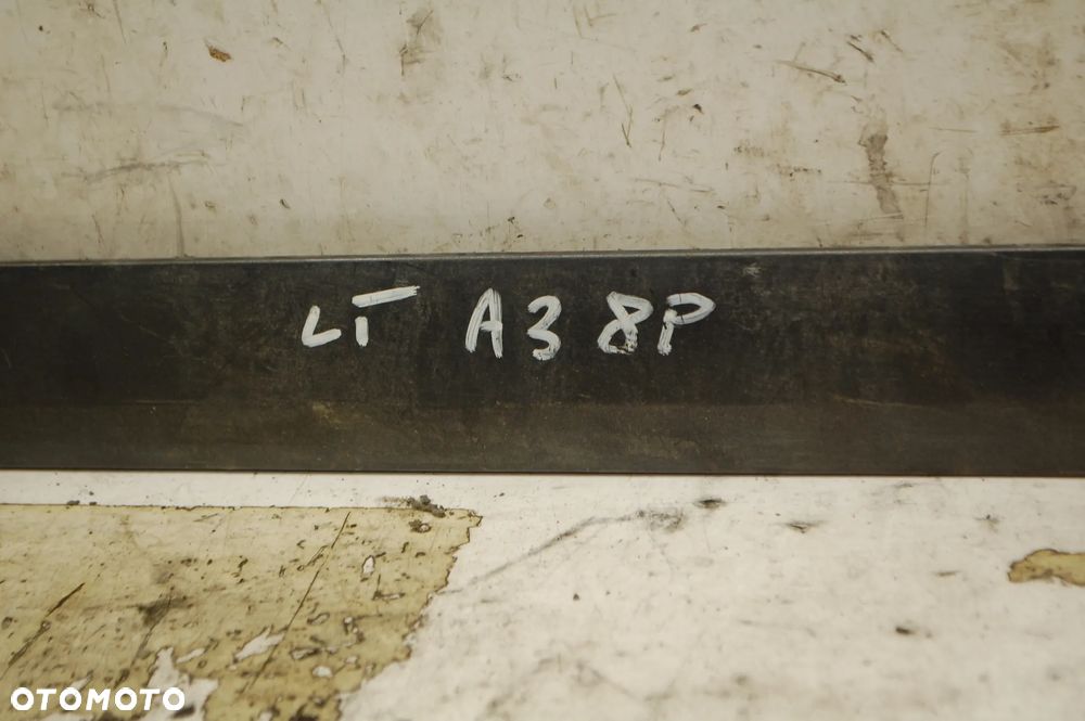 LISTWA DRZWI PRAWY LEWY TYŁ DOLNA AUDI A3 8P 5D LZ3F LZ7L - 7