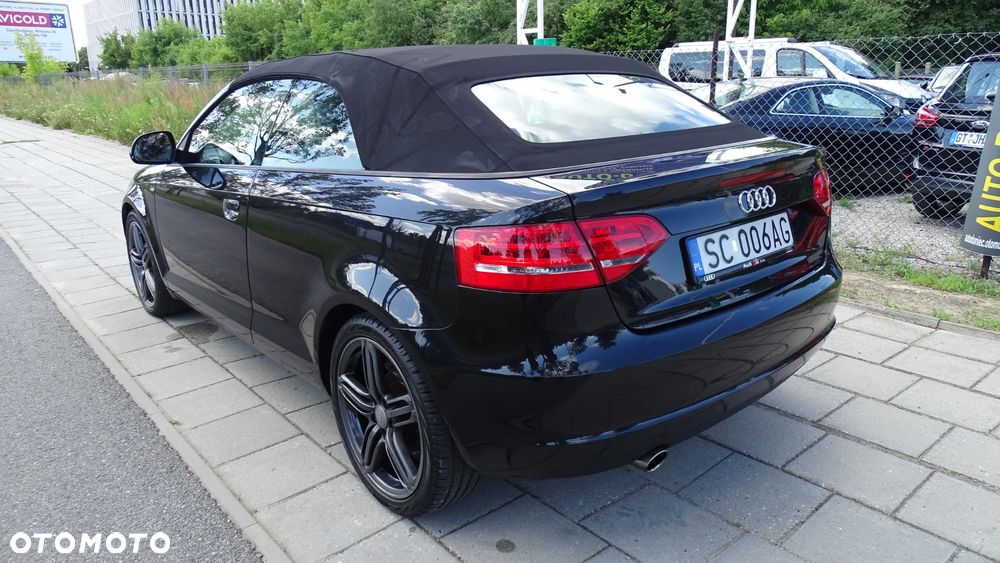 Audi A3 Cabrio 2.0 TDI DPF S Line Sportpaket - 4