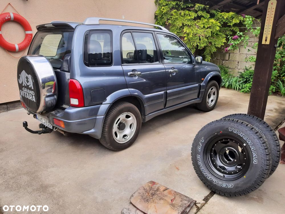 Suzuki Grand Vitara 2.0 Comfort Limited - 19