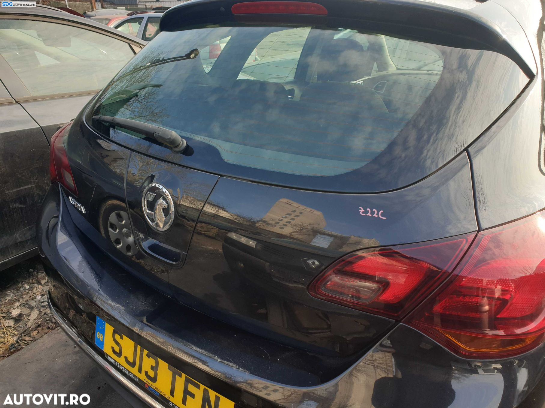 Haion Hayon Capota Portbagaj Dezechipat cu Luneta Geam Sticla Opel Astra J Hatchback 4 Usi 2009 - 2016 Culoare Z22C [K3380] - 2