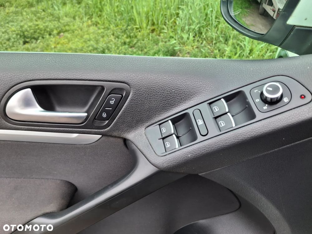 Volkswagen Tiguan - 23