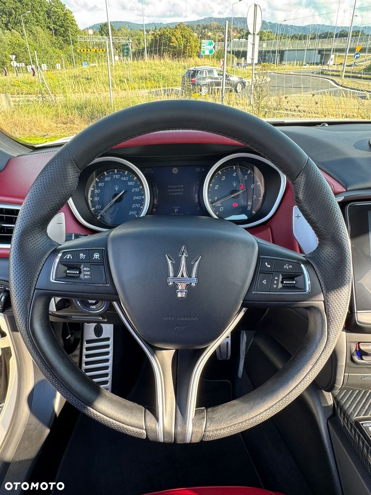 Maserati Ghibli S GranSport - 20