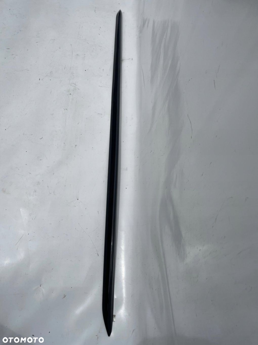 LISTWA PROGOWA LEWA AUDI A4B9 8W0853931 - 2