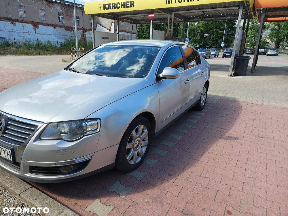 Volkswagen Passat 2.0 TDI DPF DSG Individual - 21