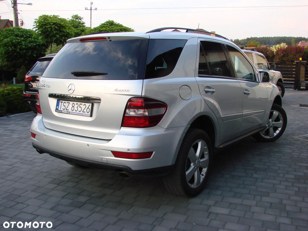 Mercedes-Benz ML - 16