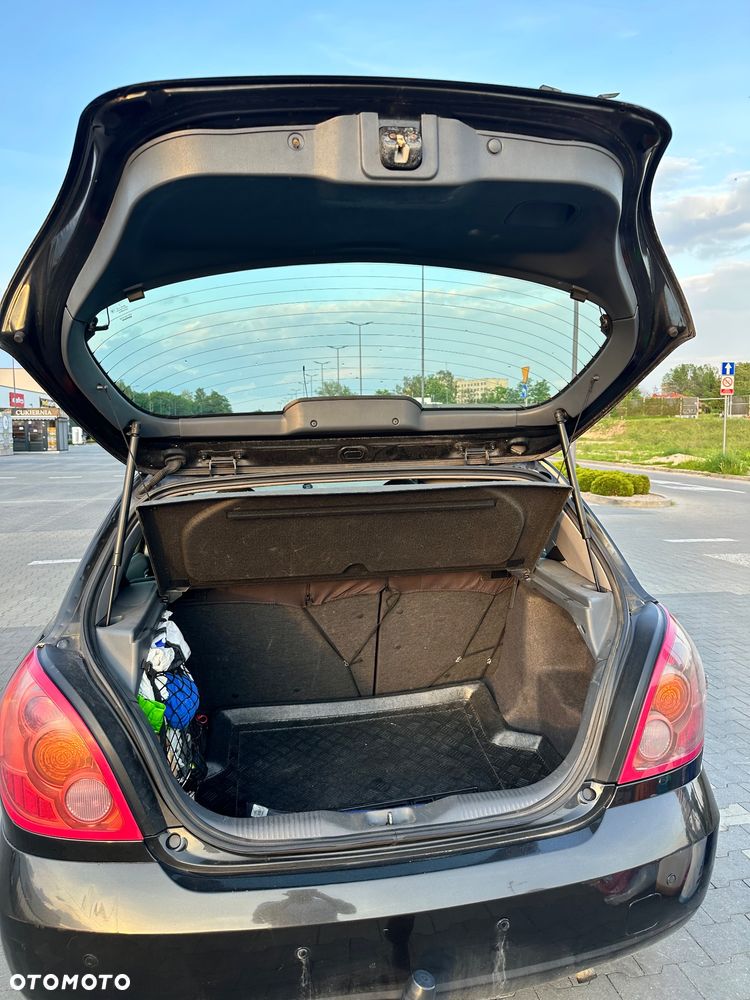Nissan Almera 1.5 acenta PLUS - 15