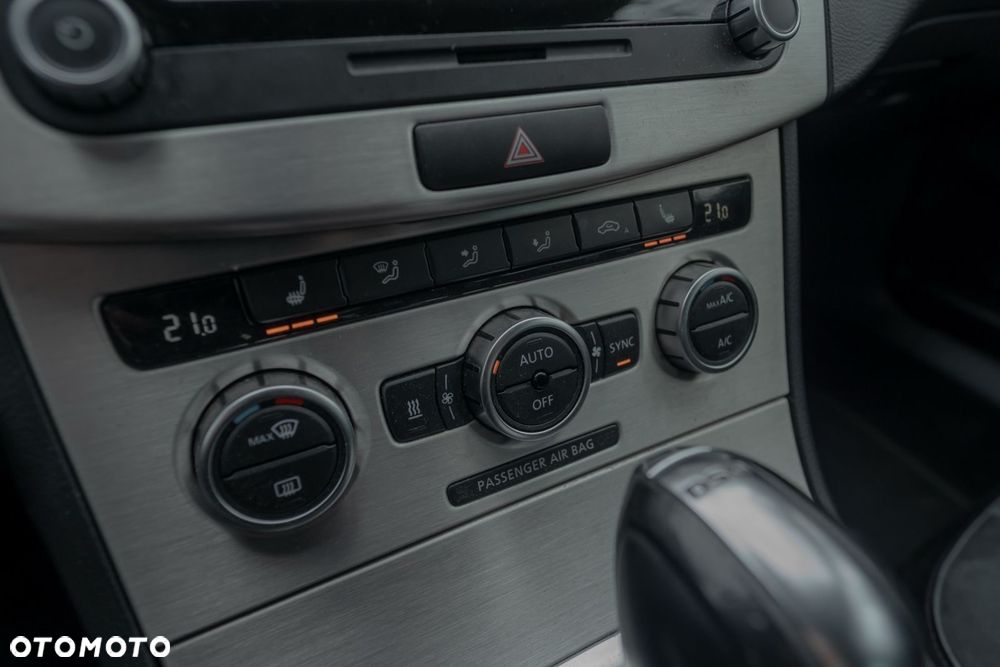 Volkswagen Passat 2.0 TDI Highline DSG - 22