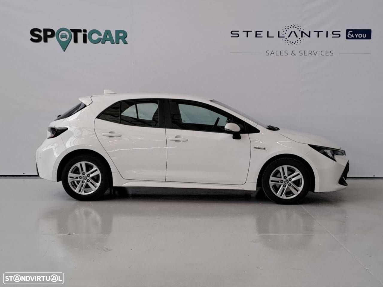 Toyota Corolla 1.8 Hybrid Comfort - 4