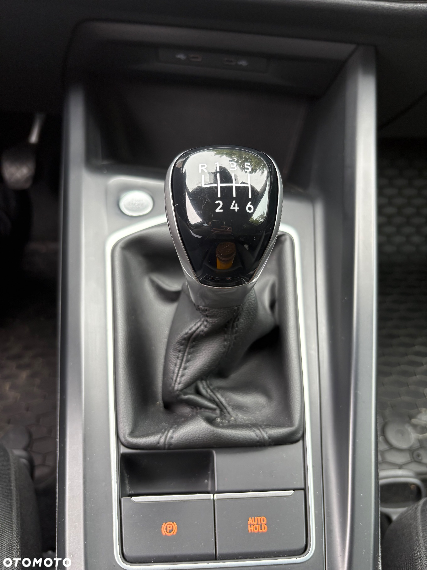 Volkswagen Golf - 12