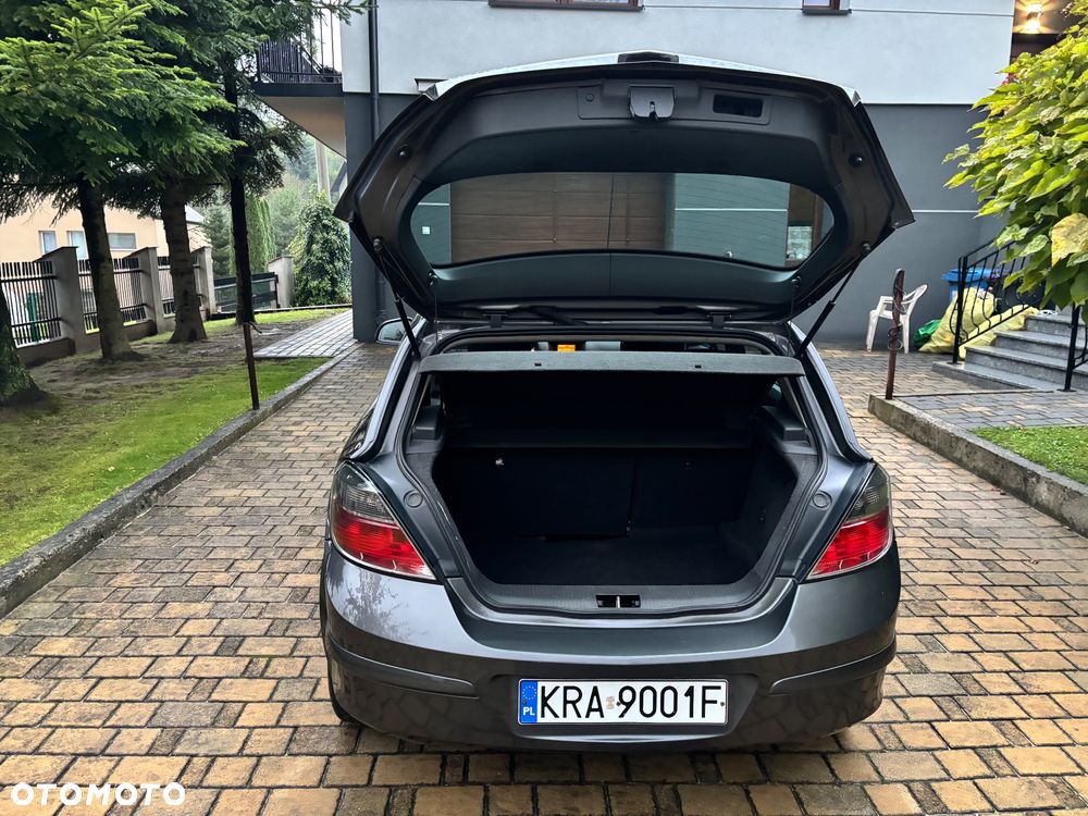 Opel Astra III 1.7 CDTI - 13