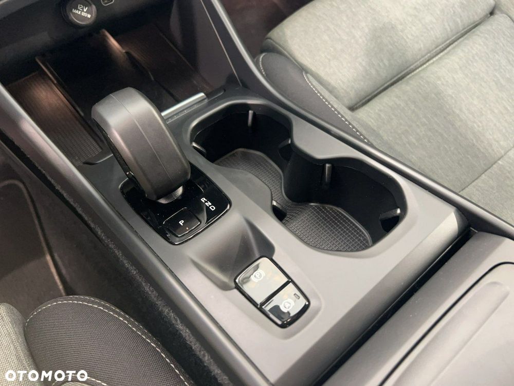 Volvo XC 40 B3 Core - 18