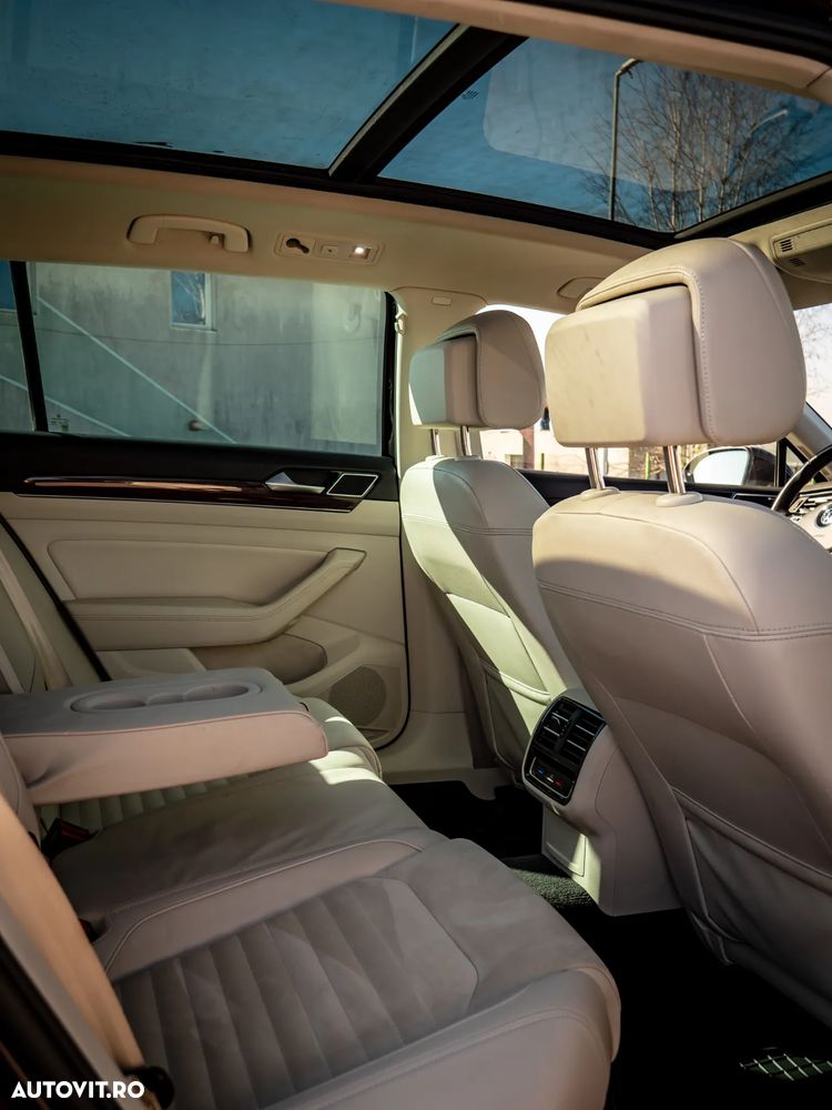 Volkswagen Passat - 8