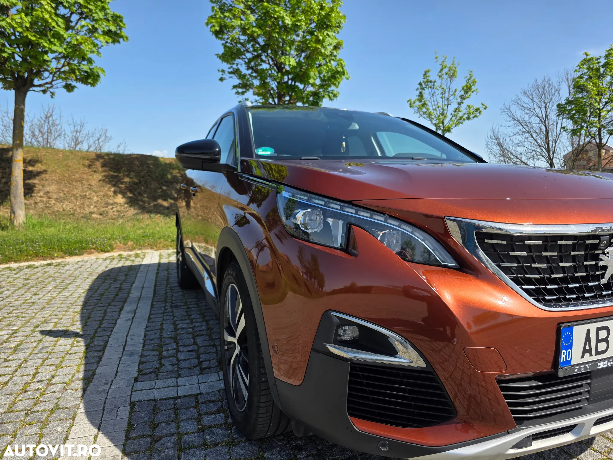 Peugeot 3008 PureTech 130 Stop & Start EAT6 Allure - 4