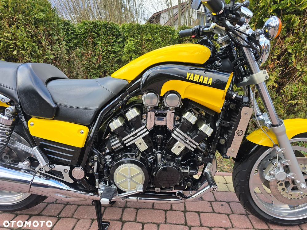 Yamaha V-MAX - 17