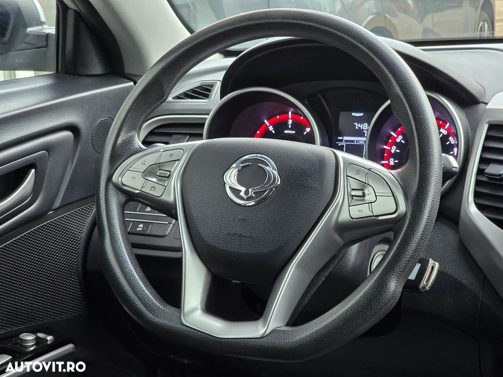 SsangYong Tivoli - 21