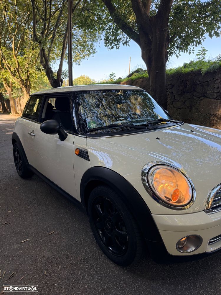 MINI 3 Portas One - 20