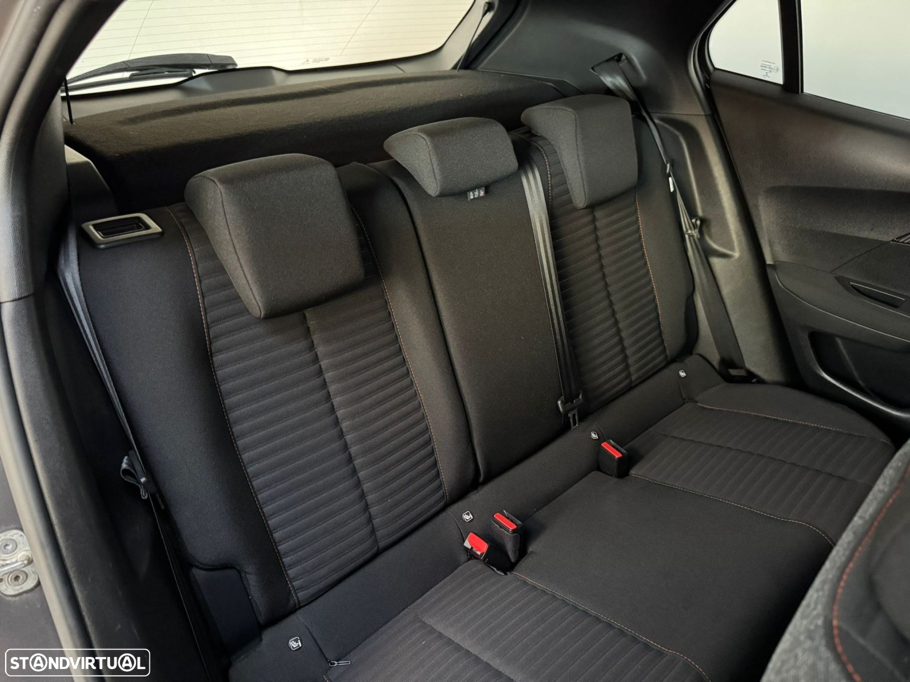 Peugeot 2008 1.2 PureTech Active - 20