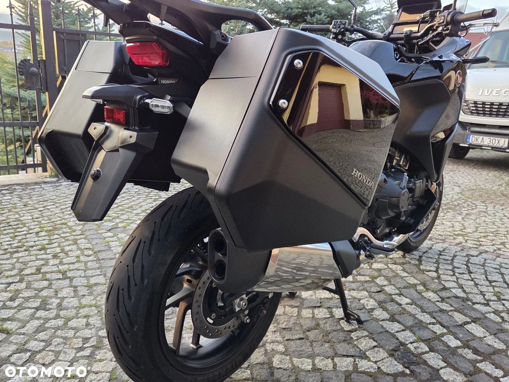 Honda NT - 33