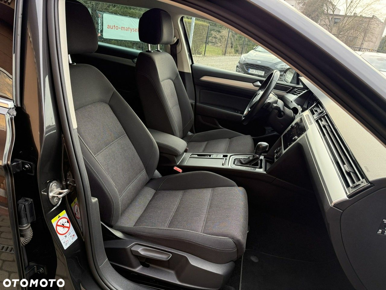 Volkswagen Passat Variant 1.6 TDI SCR DSG Comfortline - 22