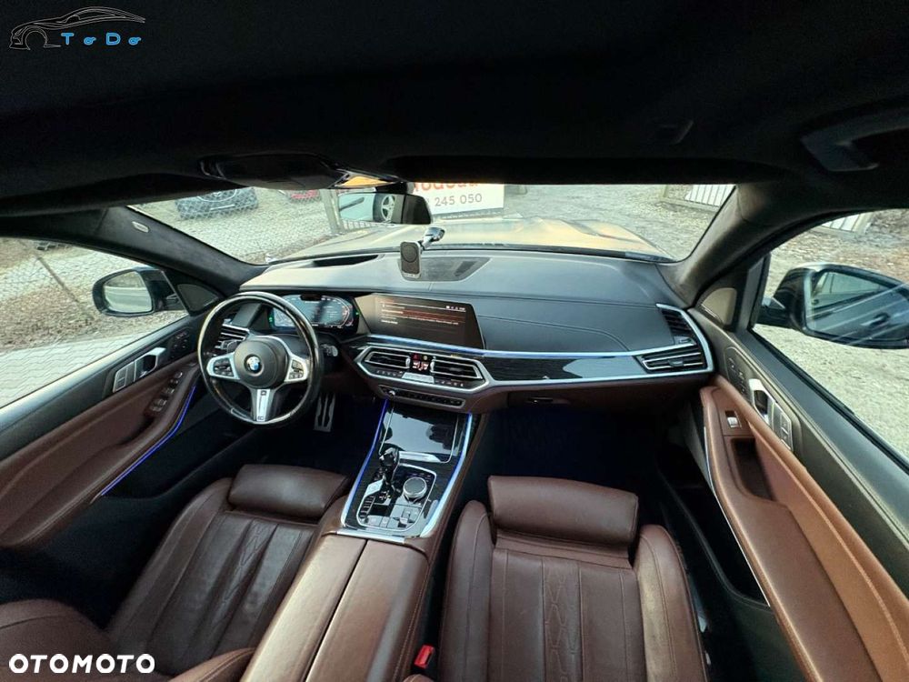 BMW X7 M50i sport - 28