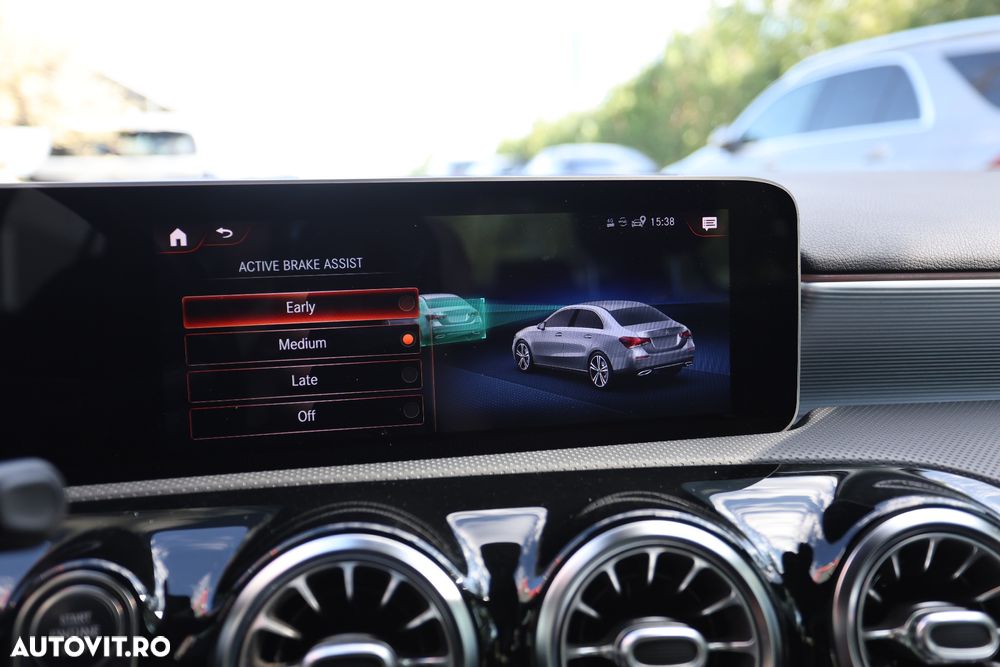 Mercedes-Benz A 200 d 8G-DCT Edition 2020 - 32