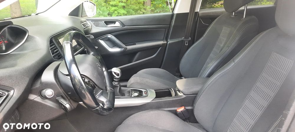Peugeot 308 1.5 BlueHDi Business Line S&S - 10