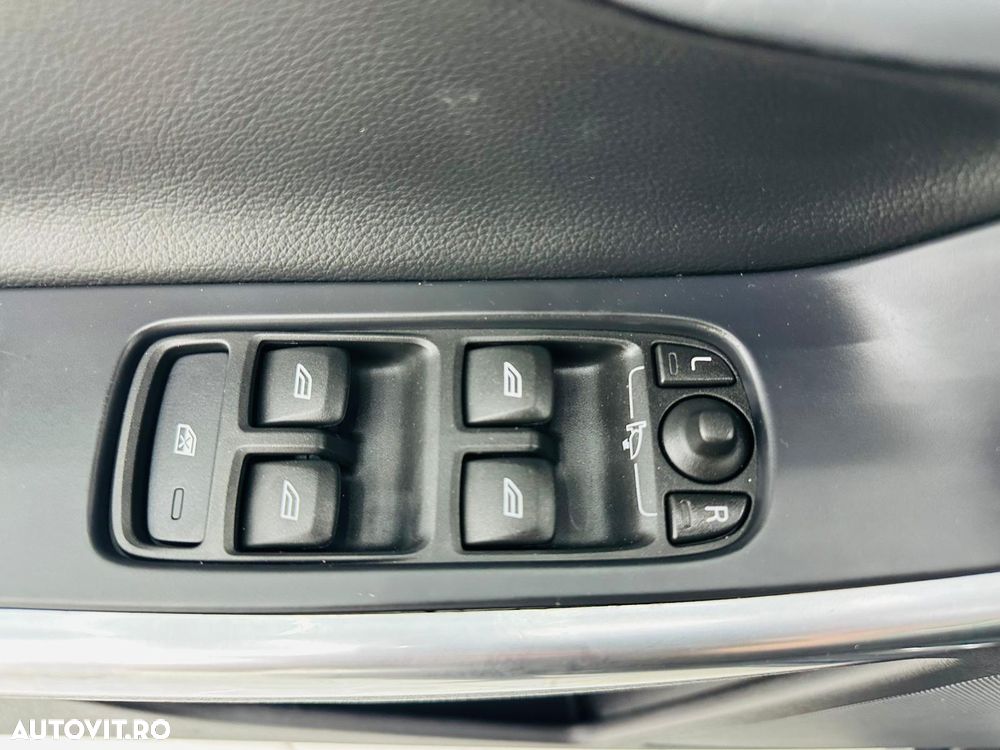 Volvo XC 60 D3 Kinetic - 12