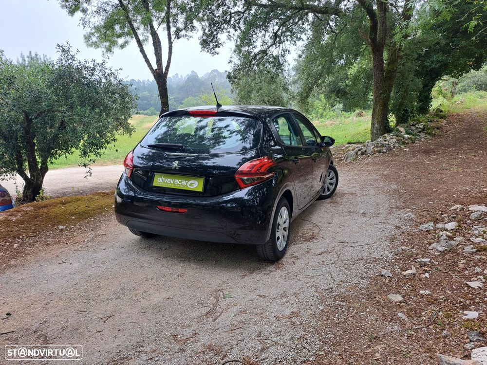 Peugeot 208 BlueHDi 100 Active Pack - 29