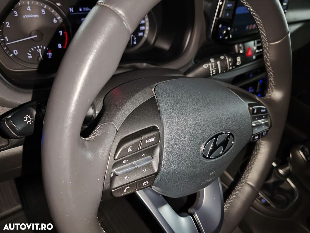 Hyundai i30 1.5 T-GDI MHEV 160CP Highway - 11