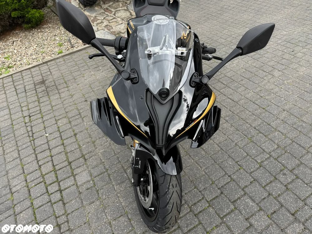 QJMOTOR SRK 800RR - 4