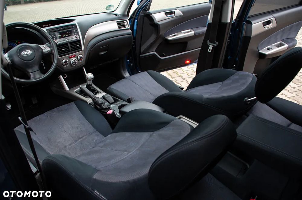 Subaru Forester 2.0X Exclusive - 27