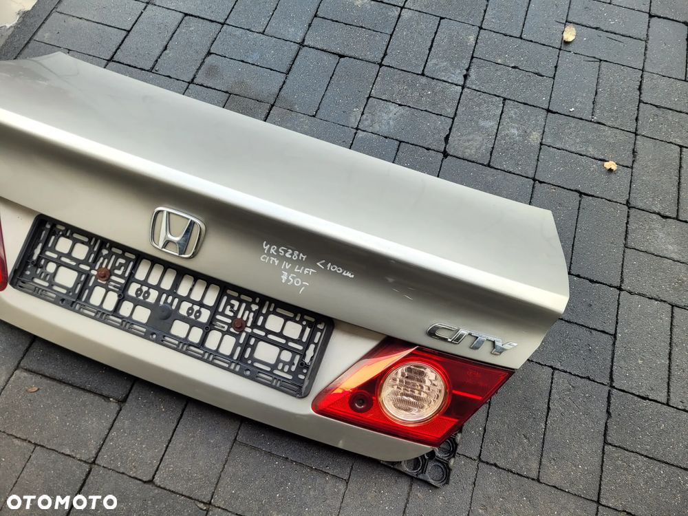 Honda City IV lift 05-08 Klapa bagaznika YR-528M - 5