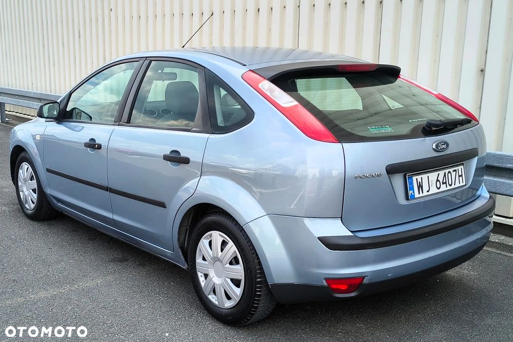 Ford Focus 1.6 Comfort - 3